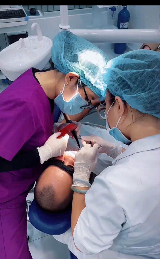 Video tẩy trắng răng