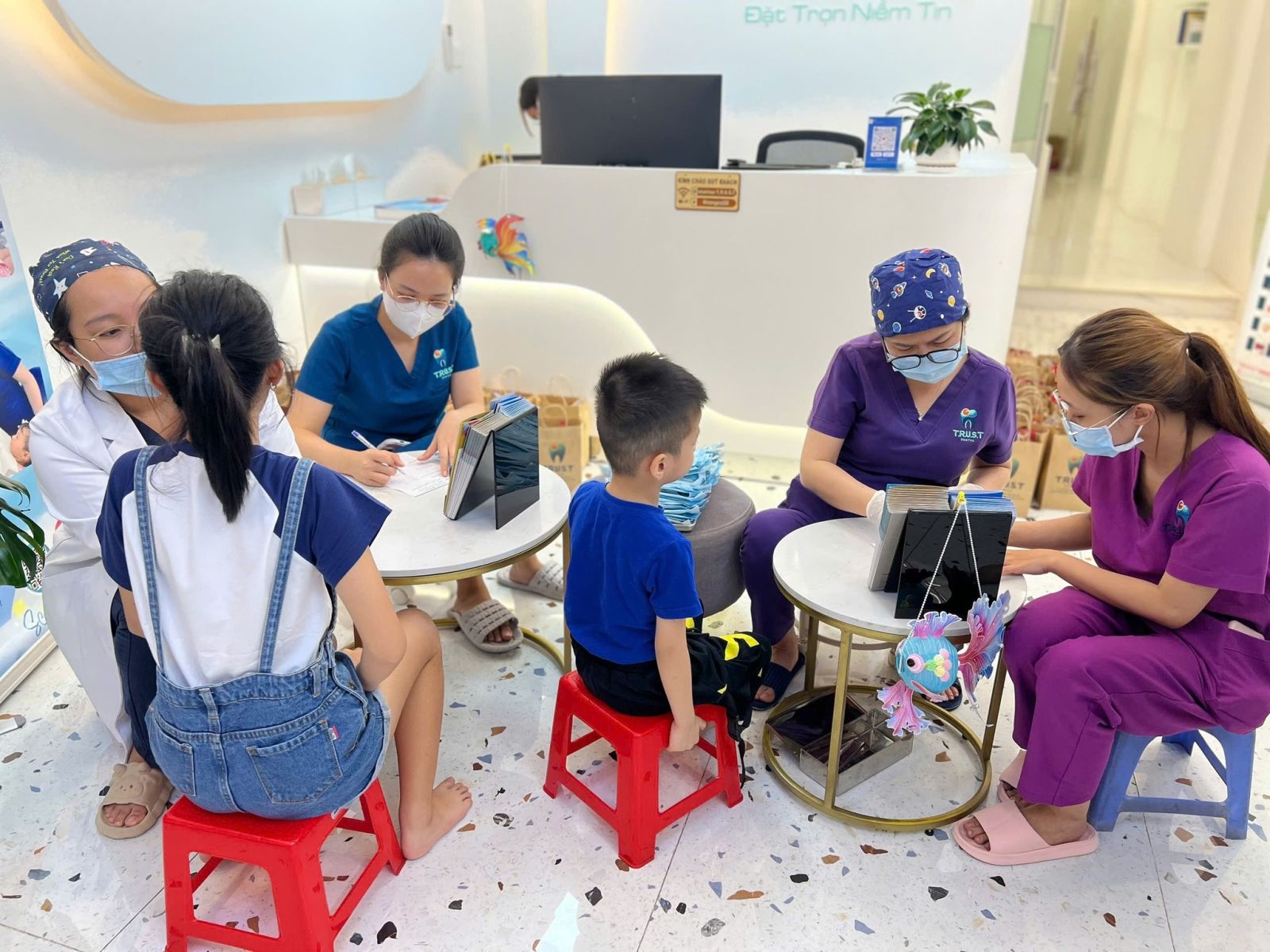 Đội ngũ nhân sự Nha Khoa TRUST – Cơ hội làm việc tại nha khoa TRUST