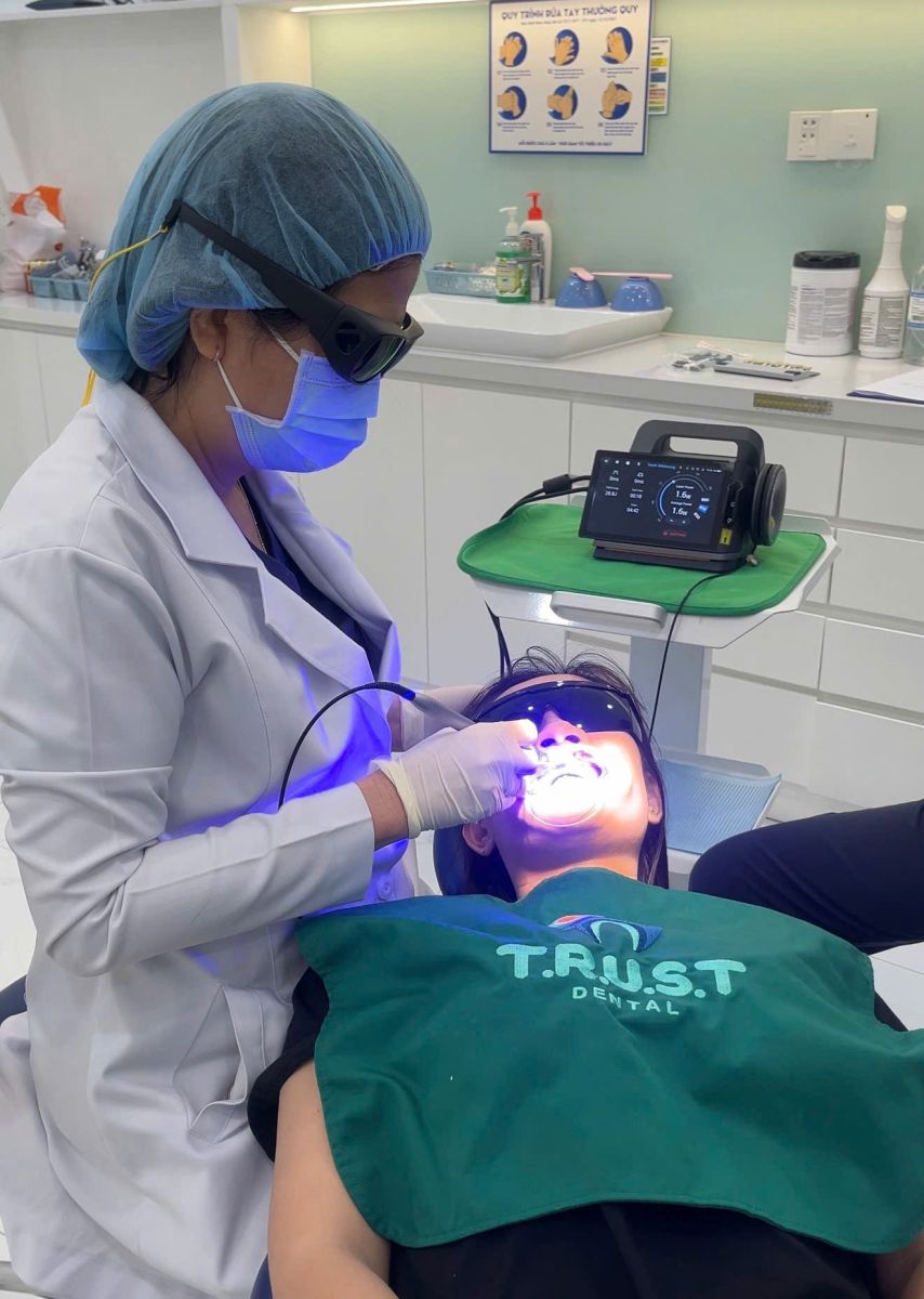 tẩy trắng răng tại tân phú